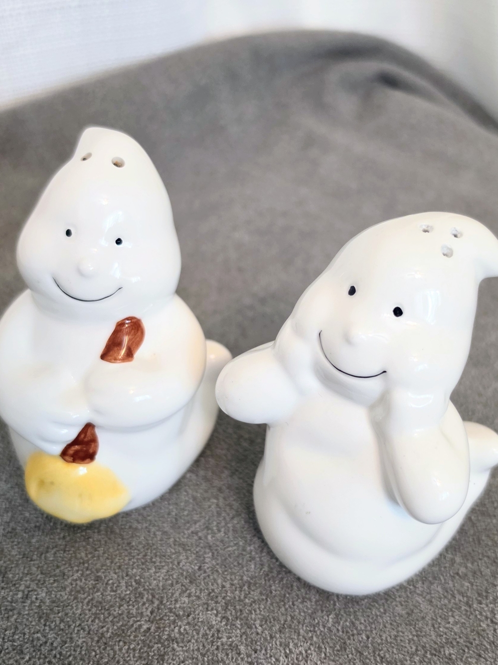Halloween Happy Ghost Salt N Pepper Shakers 4 In Pair Festive Holiday Broom